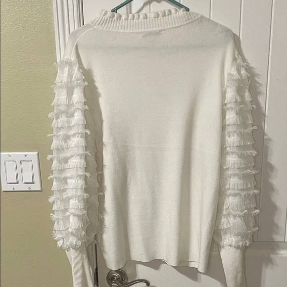 Sioni Cream Sweater with Fringe Sleeves - Picture 6 of 6